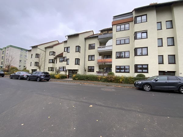 Großzügige 3-ZKB-Wohnung mit Balkon, Dürerstraße 17, 34225 Baunatal