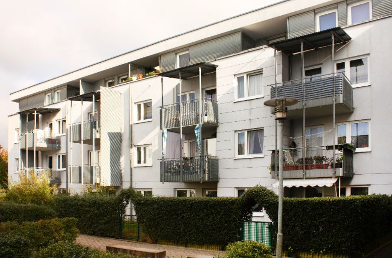 Gemütliche 2-Zimmer-Wohnung mit Balkon, Amrumer Straße 12, 65199 Wiesbaden