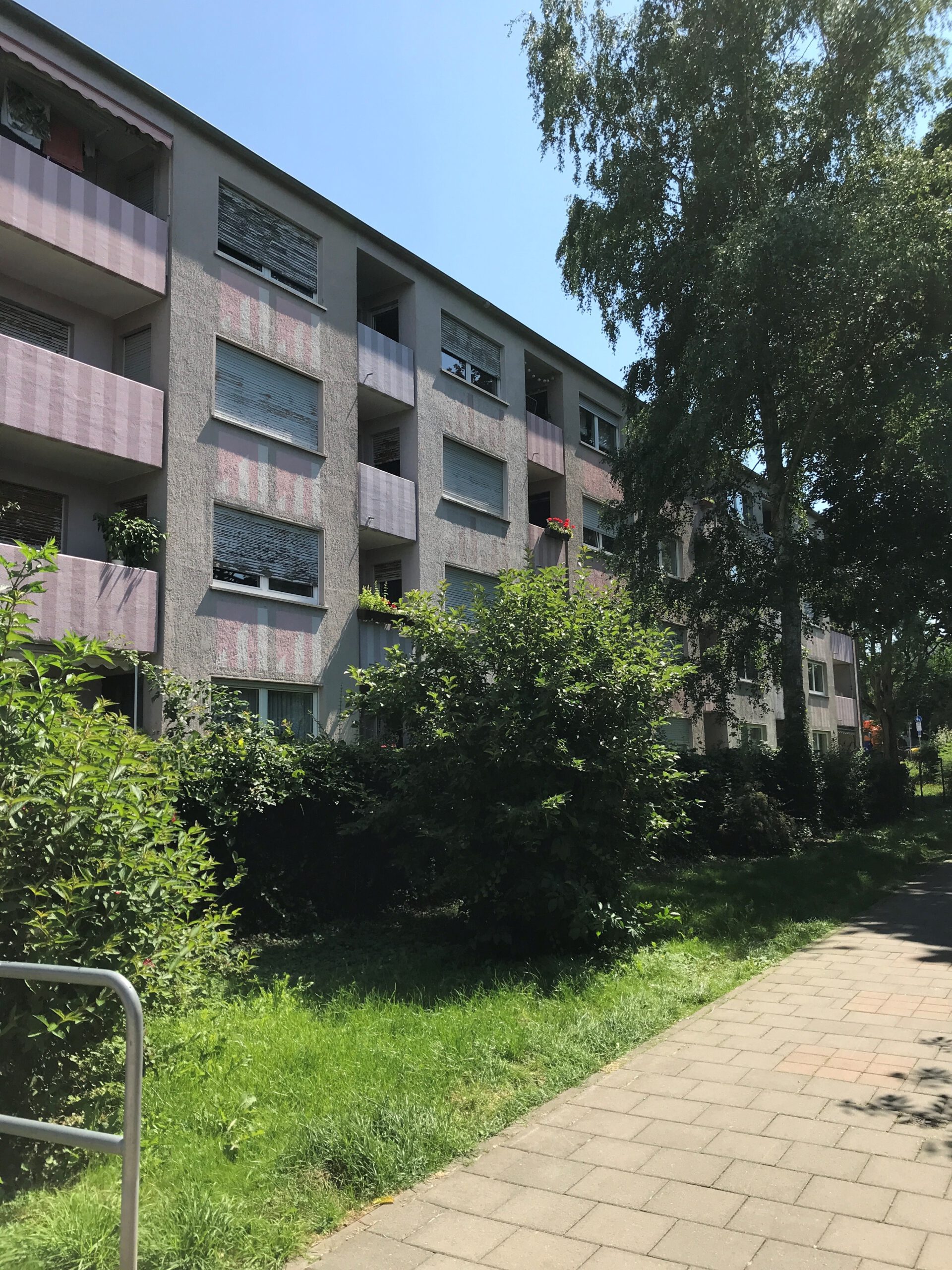 Tolle SINGLE-Wohnung sucht Nachmieter!, Schlesienring 41, 61118 Bad Vilbel