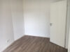 91101/433 - Helle 3-Raum-Wohnung in der Geschwister-Scholl-Str. 19 - 3tes Zimmer ander Blick.JPG