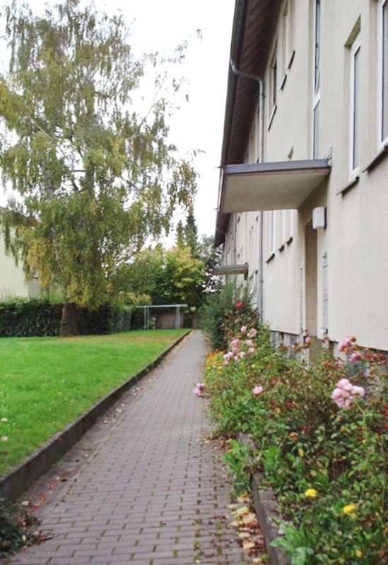 Für Sie bereits renoviert! – Kleine 2-Zimmerwohnung in ruhiger Lage, Pommernweg 7, 61118 Bad Vilbel