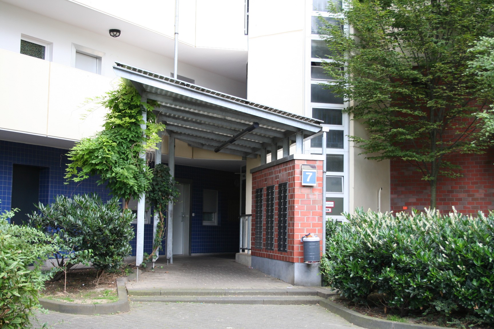 Tolle 3 Zimmer Wohnung in Seeberg, Ludwig-Gies-Straße 7, 50769 Köln