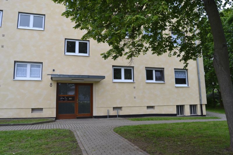 Schicke 2-Zimmer-Wohnung mit Balkon, Brandenburger Weg 8, 34253 Lohfelden
