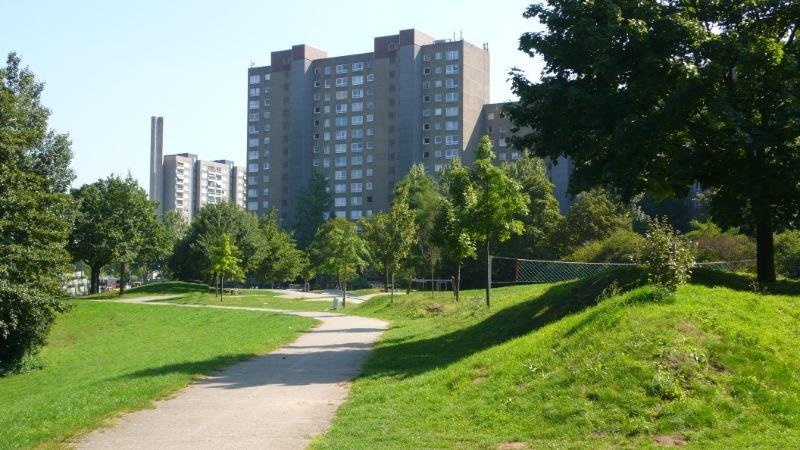 Großzügig geschnittene 2-Zimmer-Wohnung in Darmstadt-Kranichstein, Gruberstraße 4, 64289 Darmstadt