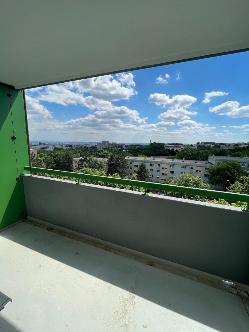 Tolle 2-Zimmer Wohnung mit einmaligem Ausblick, Karl-Marx-Straße 44, 65199 Wiesbaden
