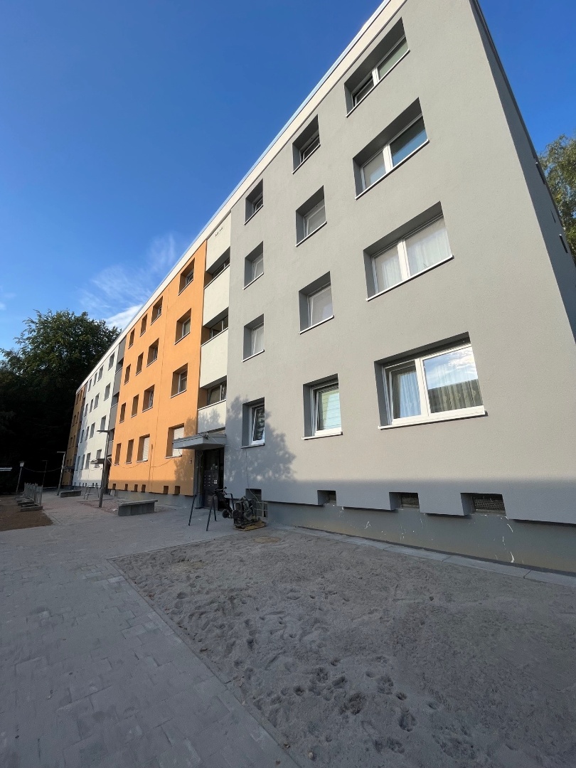Geräumige 3,5-Zimmer-Wohnung, Karl-Marx-Straße 22, 65199 Wiesbaden