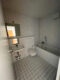 Geräumige 2-Zimmer-Wohnung - Bad.jpg