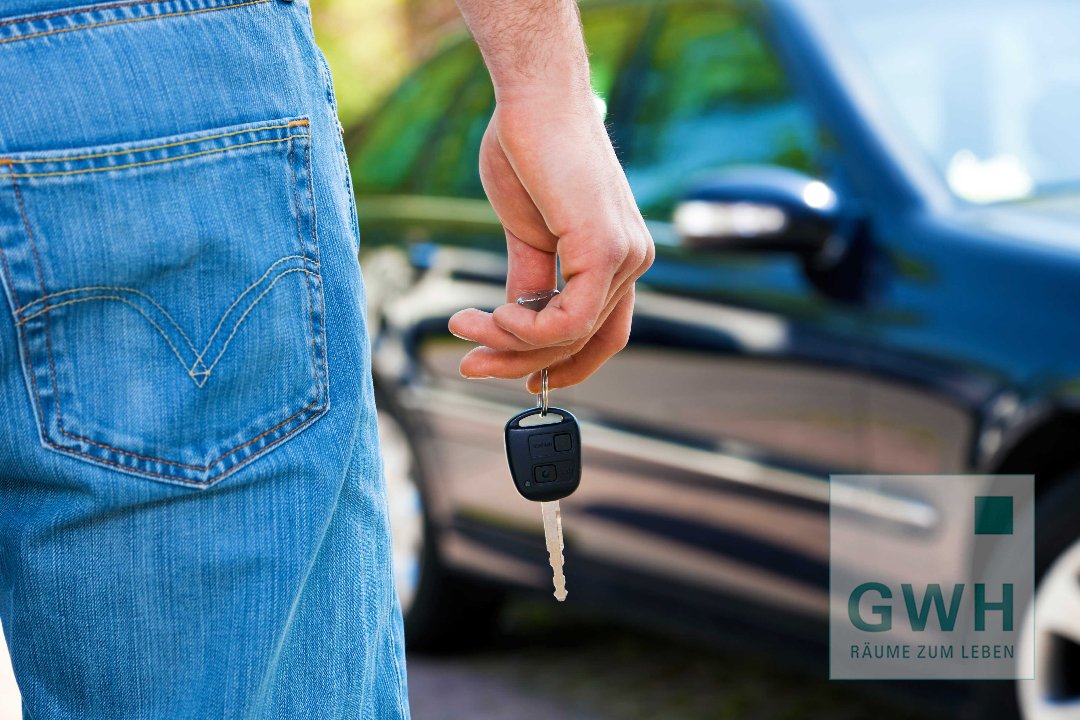 Stellplatz im Freien in der Schützenstr. 2-6 sucht passendes Auto, Schützenstraße/Parken 2-6, 61381 Friedrichsdorf