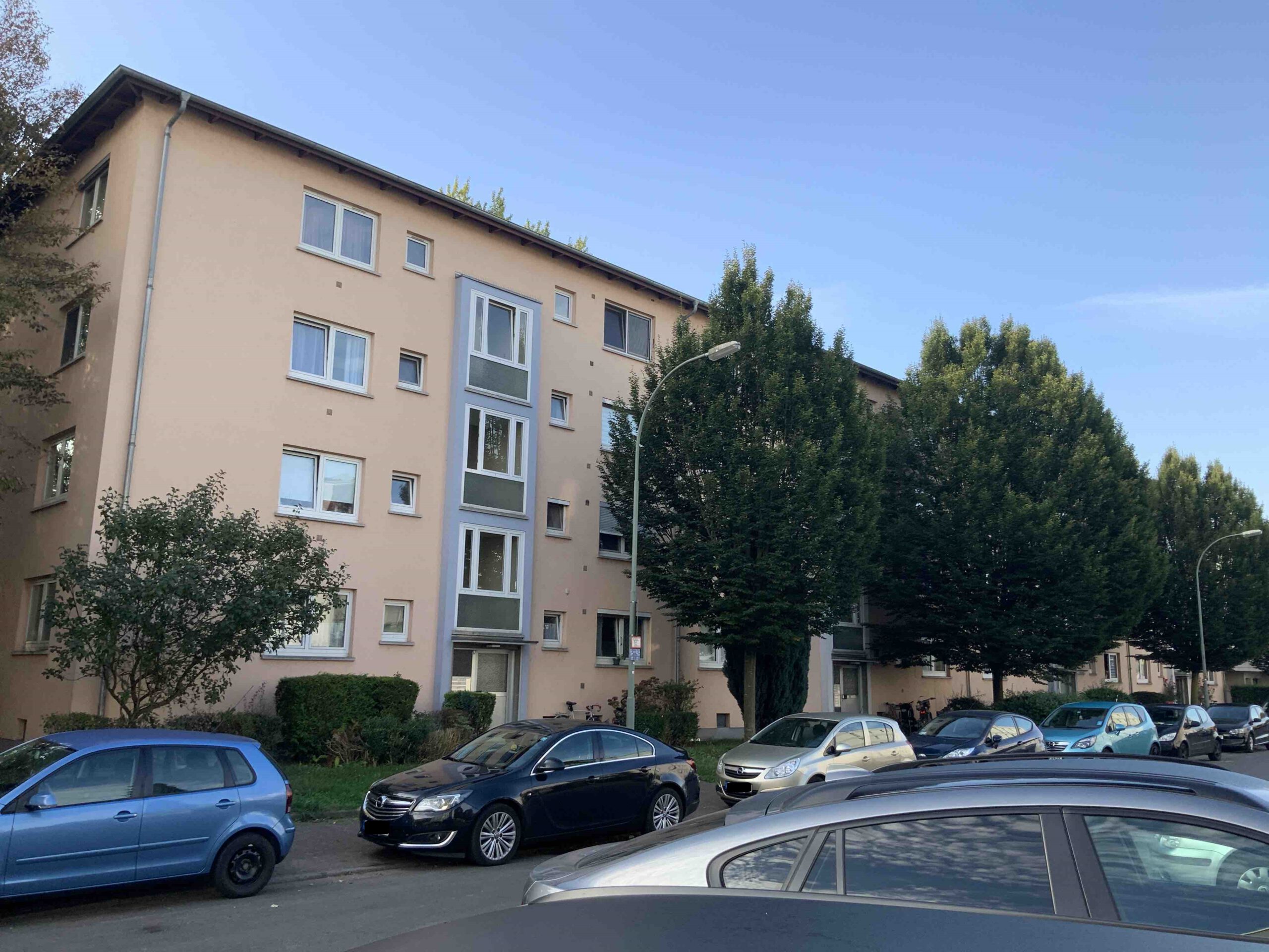 Zentrale 2-Zimmerwohnung mit modernem Bad, Westring 19, 60488 Frankfurt am Main