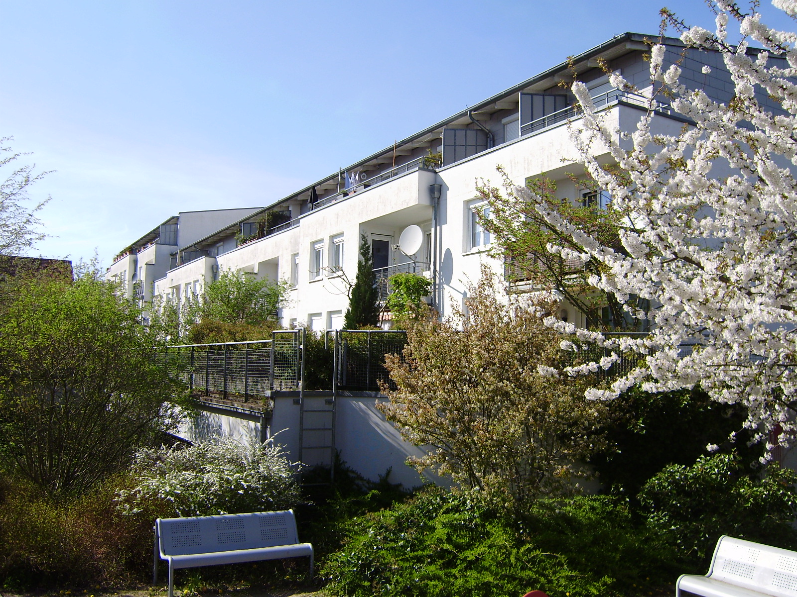 47105/66 Freundliche 3-Zimmer-Wohnung in Düsseldorf-Wittlaer, Friederike-Fliedner-Weg 16, 40489 Düsseldorf